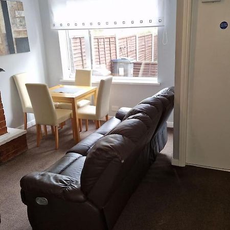 4 Bedroom Perfect Home For The Family Getaway Birmingham Esterno foto